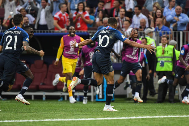 内马尔以其 内马尔以其