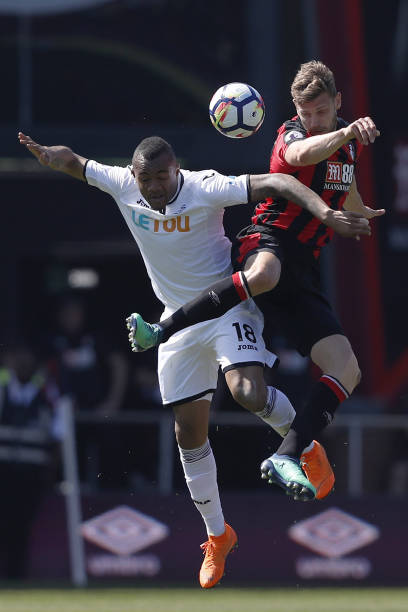 展现出了超 展现出了超