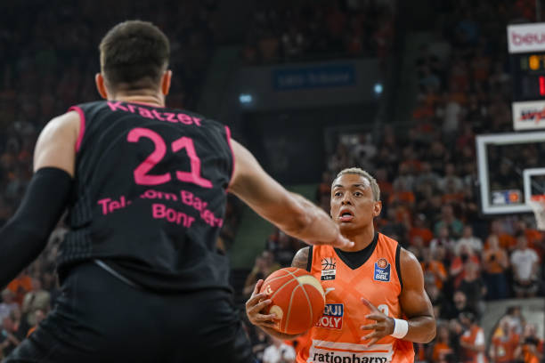 的热切关注 的热切关注